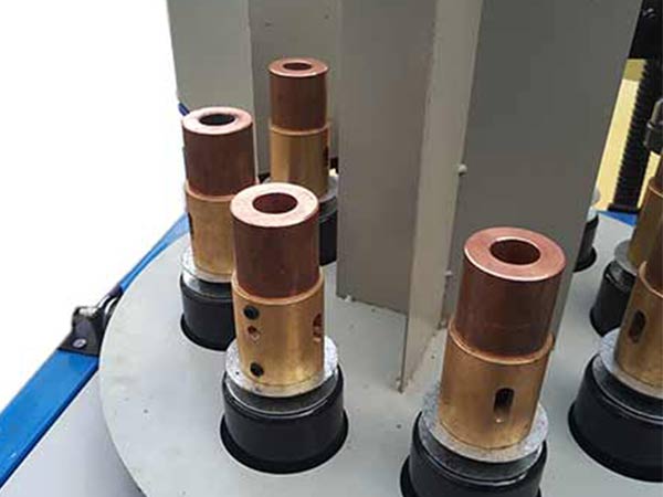 8工位止水螺桿自動焊機(jī)